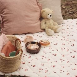 Avery Row Tapis De Sol Peaches -Enfant Périphériques Magasin avery row tapis de sol peaches 2