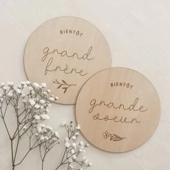 Le Petit Tableau Noir Pastille De Bois - Bientôt Grand(e) Frère/soeur