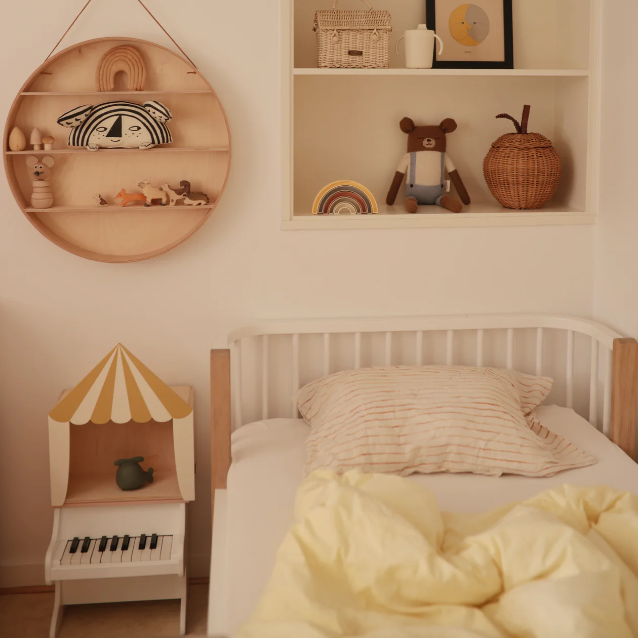 Mushie Drap Contour De Bassinette En Coton Extensible White 3 Mushie Drap Contour De Bassinette En Coton Extensible White