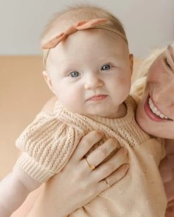 Quincy Mae Bandeau à Petit Nœud Melon